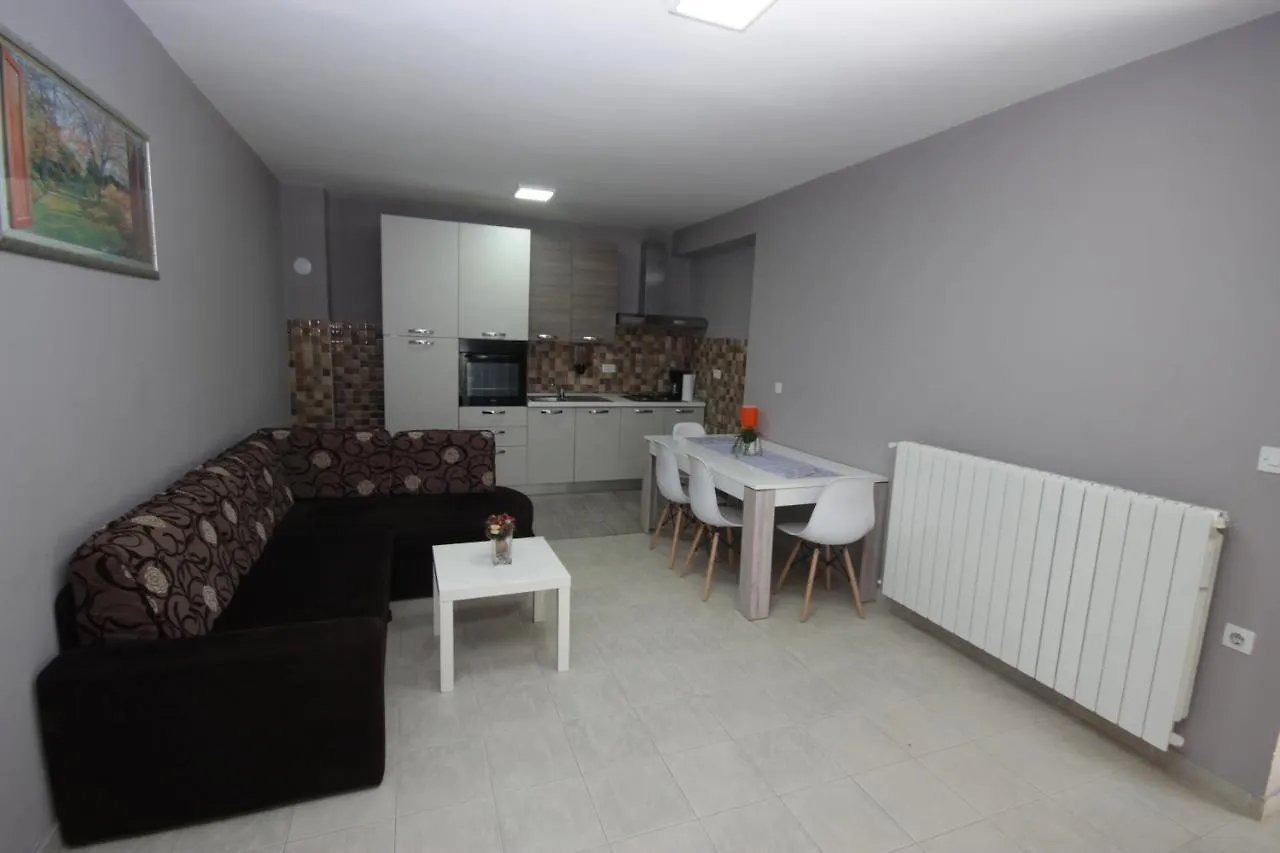 Apartments Fjolla Labin  Croatia