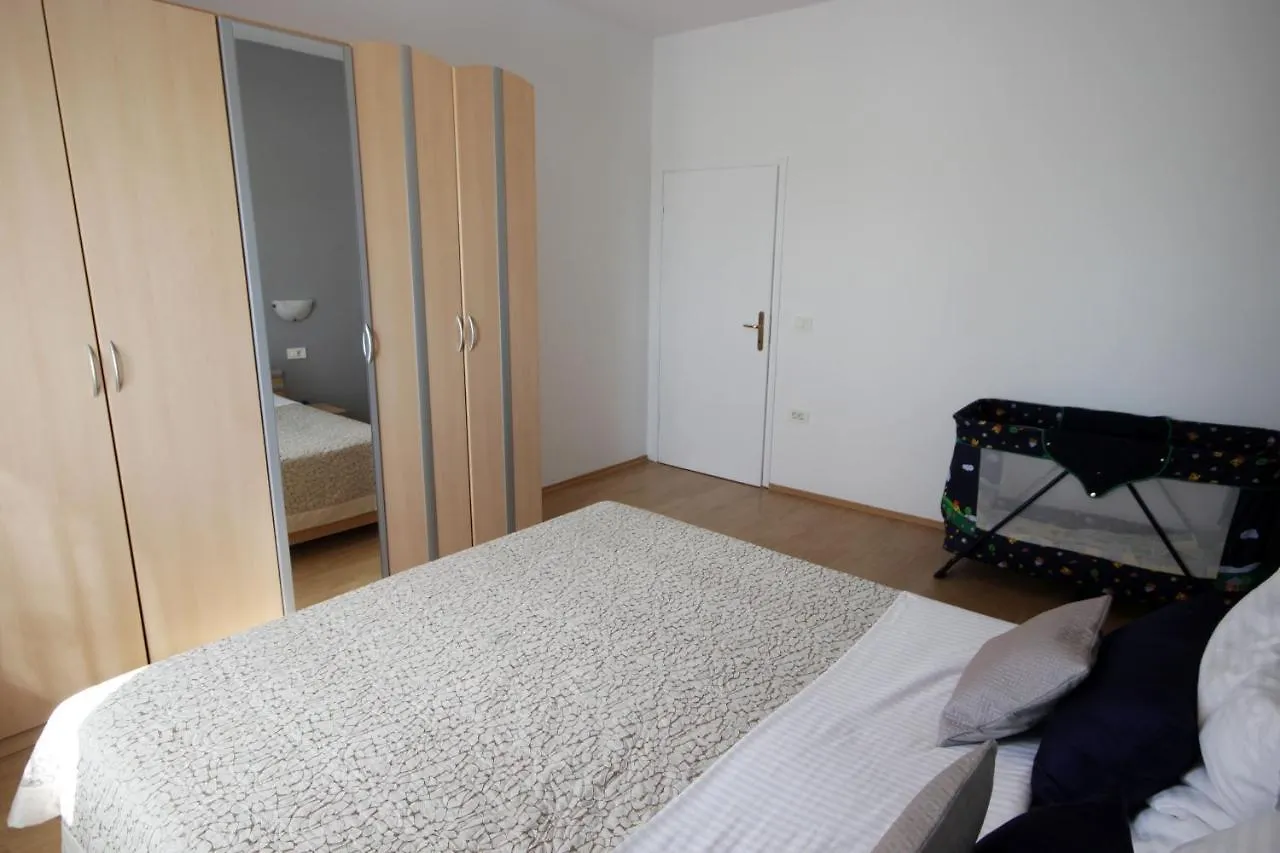 Apartments Fjolla Labin  0*, Labin (Istria)