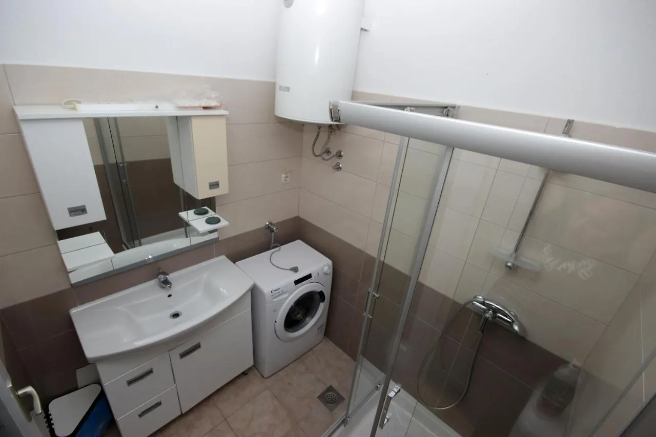 Apartments Fjolla Labin  0*, Labin (Istria) Croatia