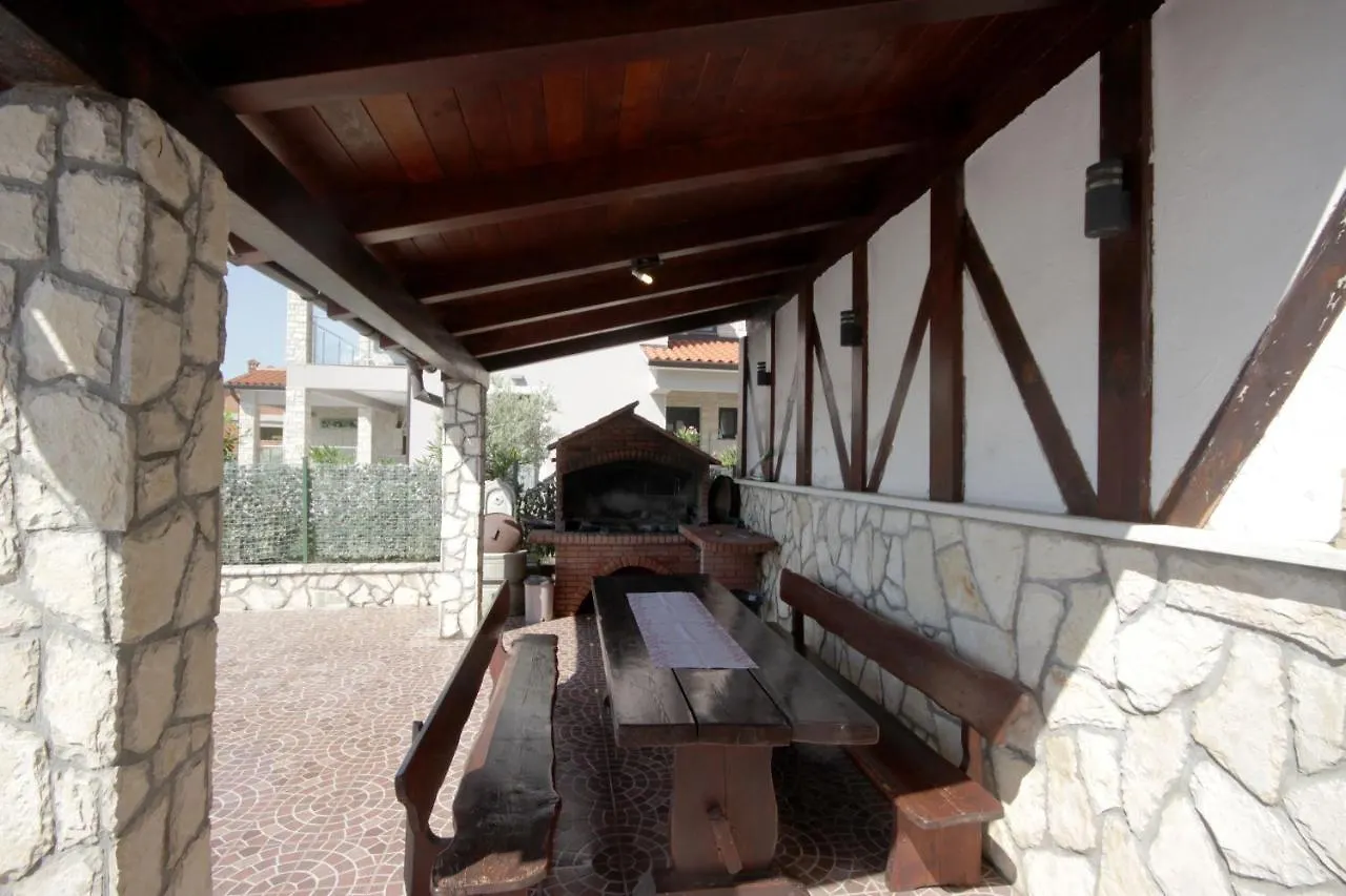Apartments Fjolla Labin