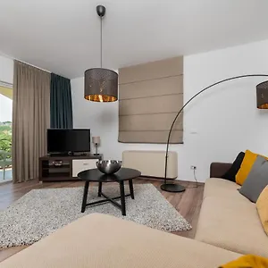 Vires Apartment